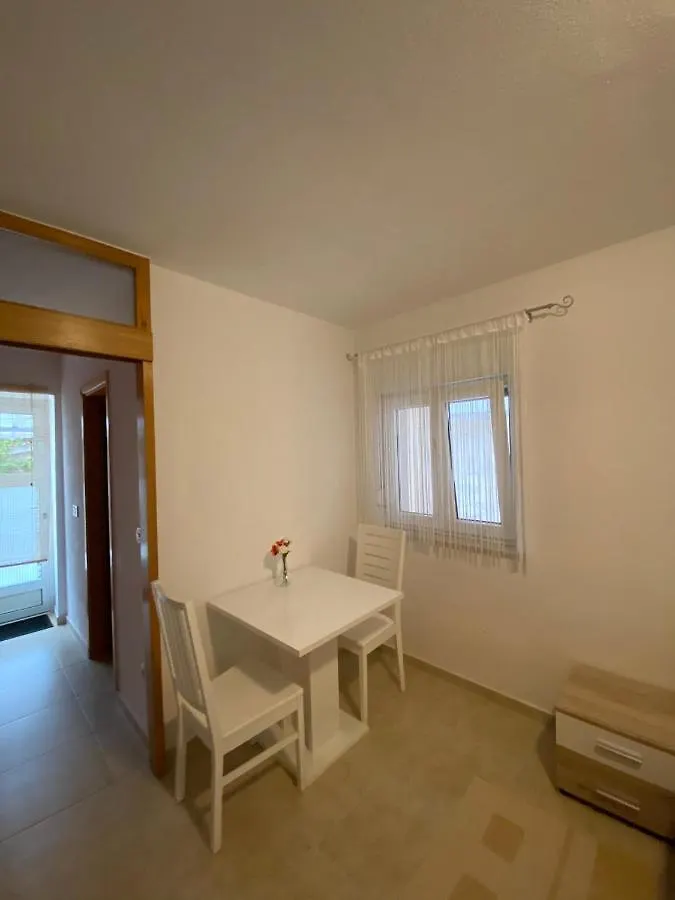 Apartments Jura Krk Town 0*,
