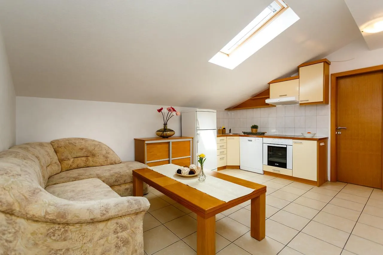 Apartments Jura Krk Town 0*,