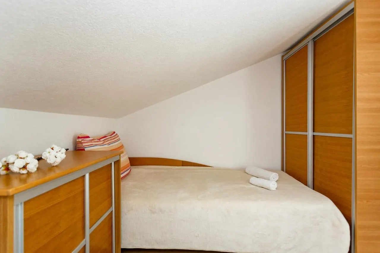 Apartments Jura Krk Town Croazia